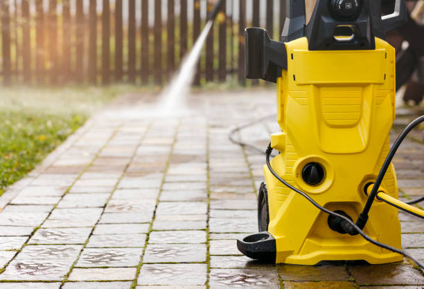 Professional Pressure Washing Services in Redway, CA